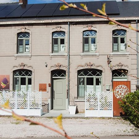 Maison D'Hote Les Notes Endormies Suite Le Refuge Walcourt Екстериор снимка