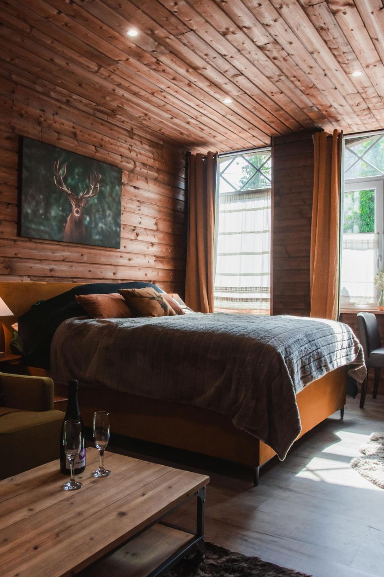 Maison D'Hote Les Notes Endormies Suite Le Refuge Walcourt Екстериор снимка